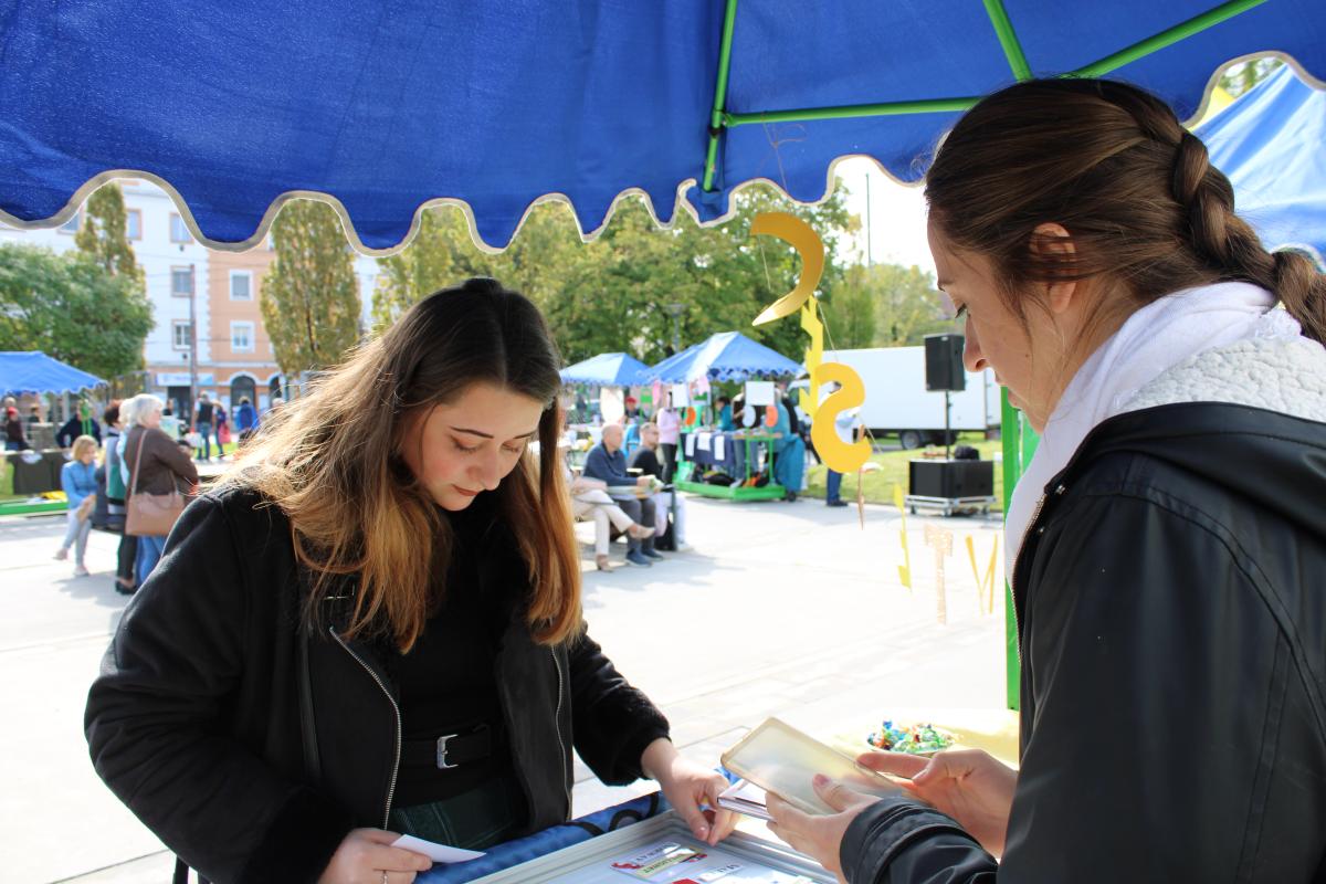 A NEA 2022-es támogatásából valósítottuk meg a VIII. Civil Piacot is a szegedi Mars téren